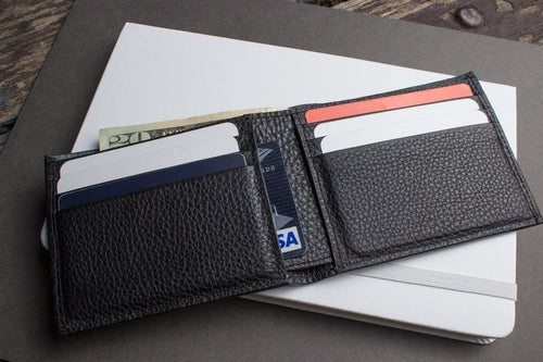Men's Classic Leather Bifold Wallet – Pebbled Cowhide, 6 Card Slots