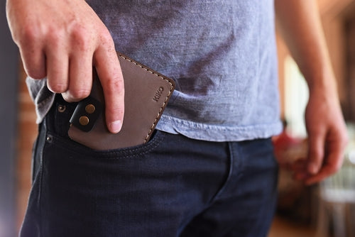 Men's Leather Card Wallet – Slim Bifold with Brass Button Closure